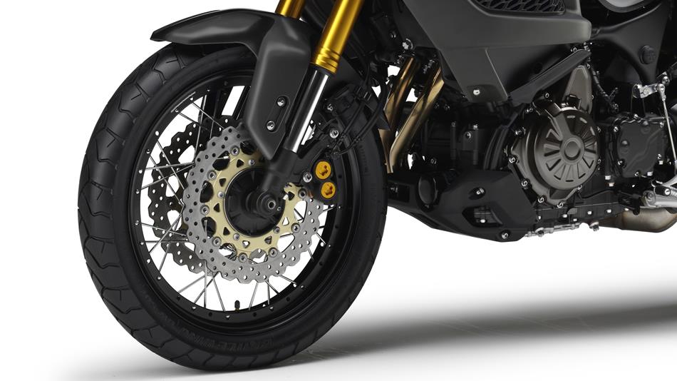 2014-Yamaha-XT1200Z-Super-Tenere-EU-Matt-Grey-Detail-003-osob