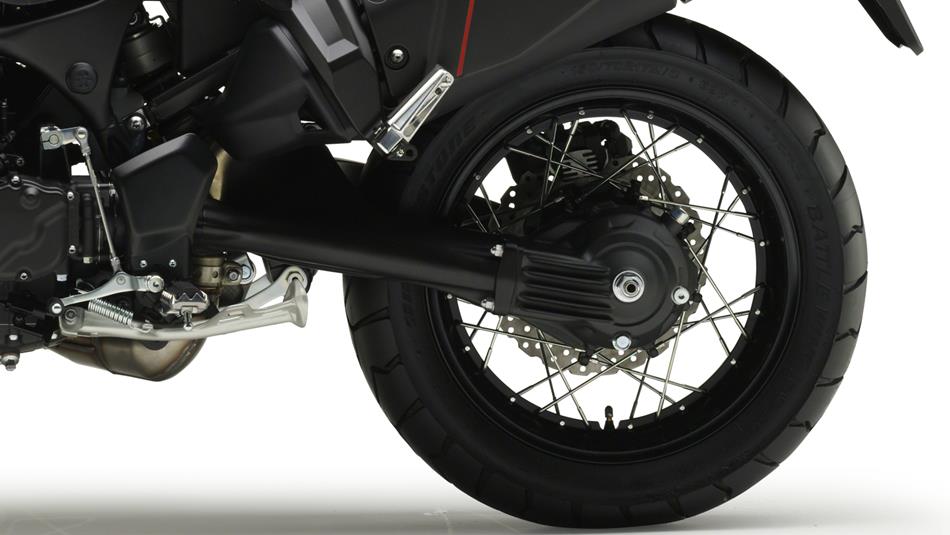 2014-Yamaha-XT1200Z-Super-Tenere-EU-Matt-Grey-Detail-006-osob