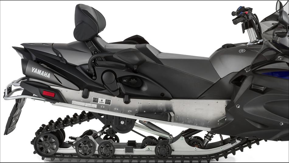 2016-Yamaha-RSVENTURE-TF-EU-Lunar-Grey-Detail-006-osob